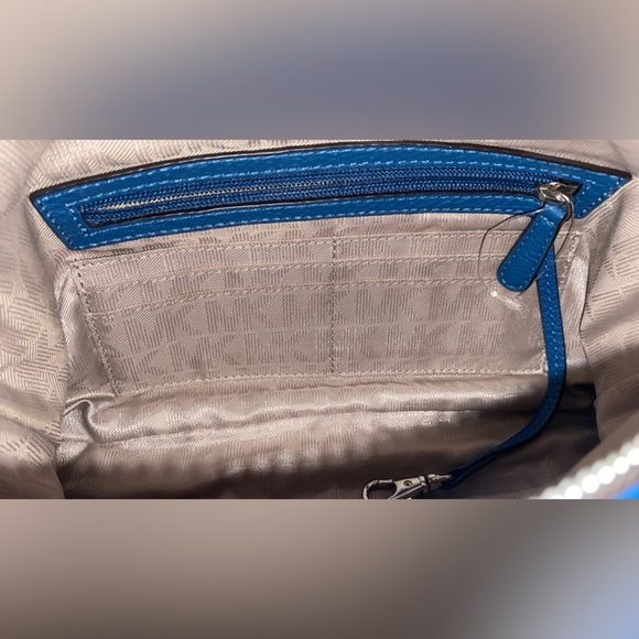 NWOT MICHAEL KORS JET SET STEEL BLUE SMOOTH PEBBLED LEATHER CROSSBODY 11.5Wx8.5L - Picture 8 of 10